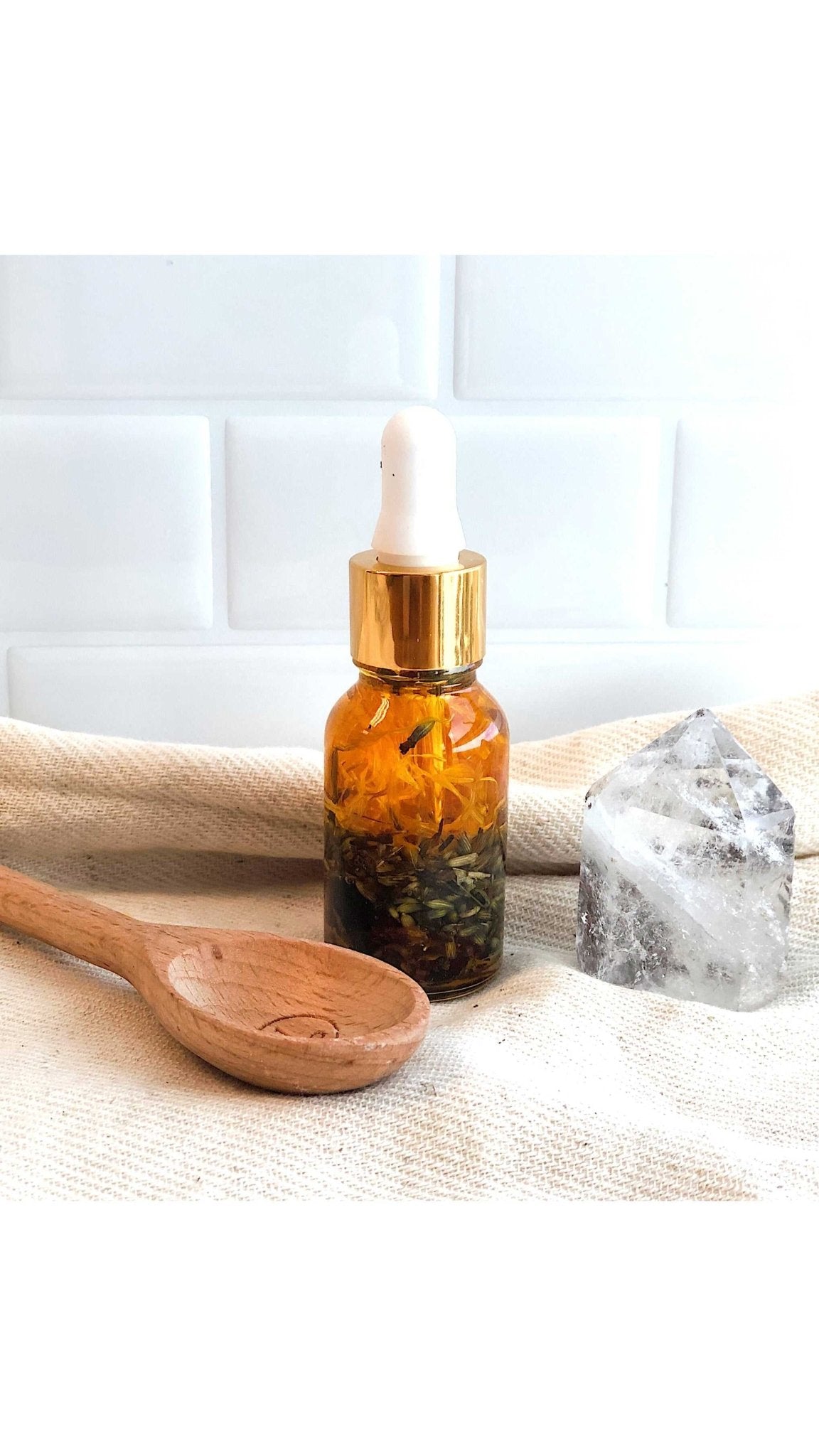 Anti Aging / Youth Serum / Facial Serum / Butter Me Up Organics / Botanical Serum / Herbal Oil / Fine Lines / Wrinkles / Face Oil Organic - The Edible Petale Company