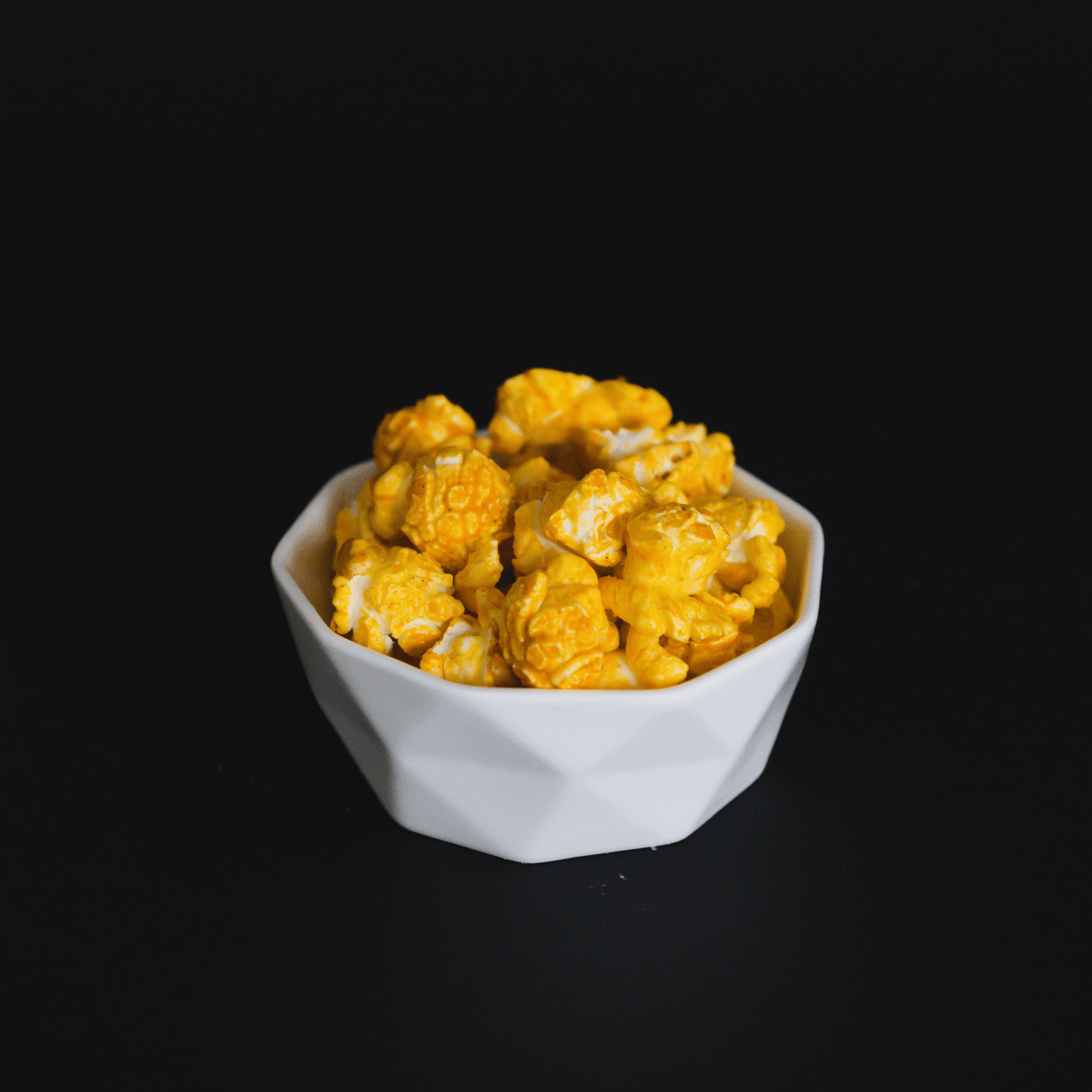 Jalapeño Cheddar Popcorn - The Edible Petale Company