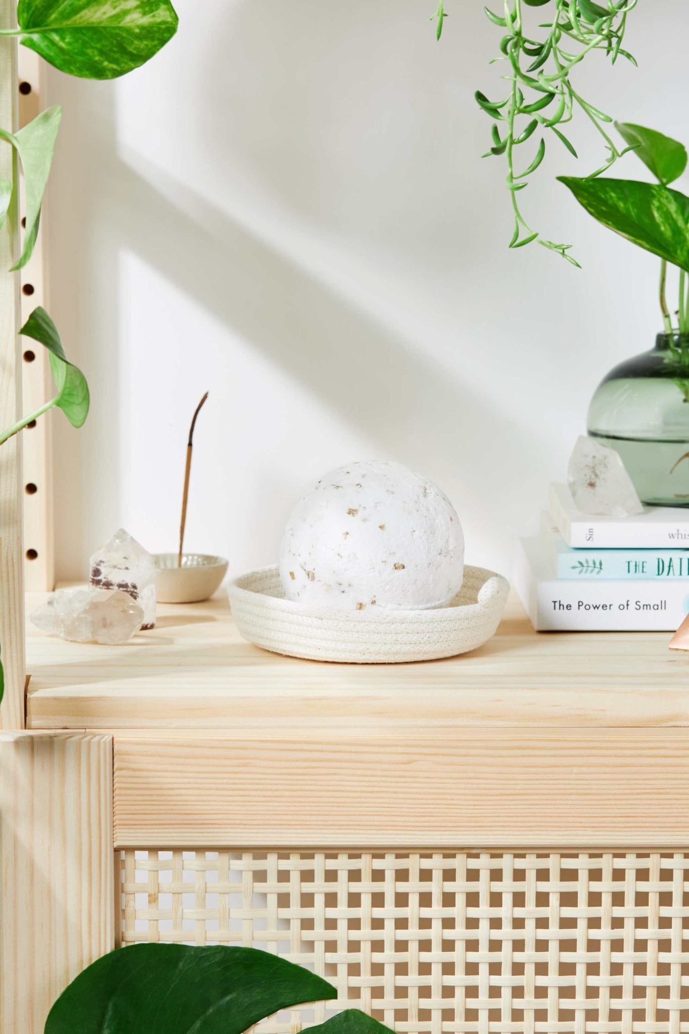 Organic Bath Bomb / Oat N Honey Extra Large Bath Fizz - The Edible Petale Company