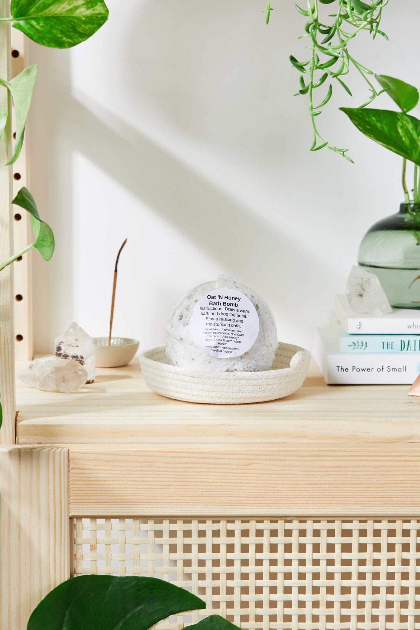 Organic Bath Bomb / Oat N Honey Extra Large Bath Fizz - The Edible Petale Company