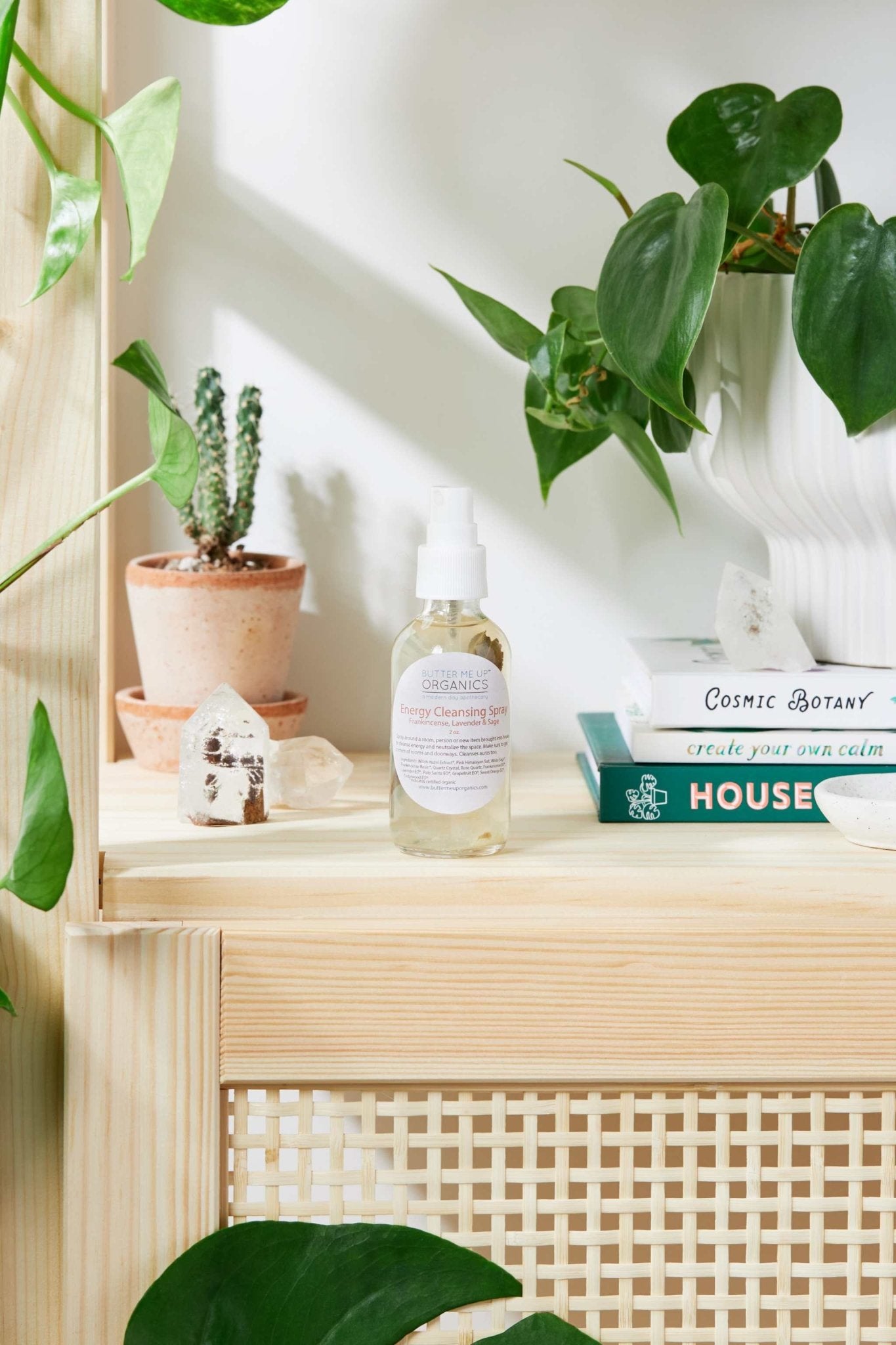 Organic Energy Cleansing Spray / Smudge Spray / Space Clearing / Energy Cleansing / Aura Cleansing / Purifying / Cleanse Negative Energy / - The Edible Petale Company