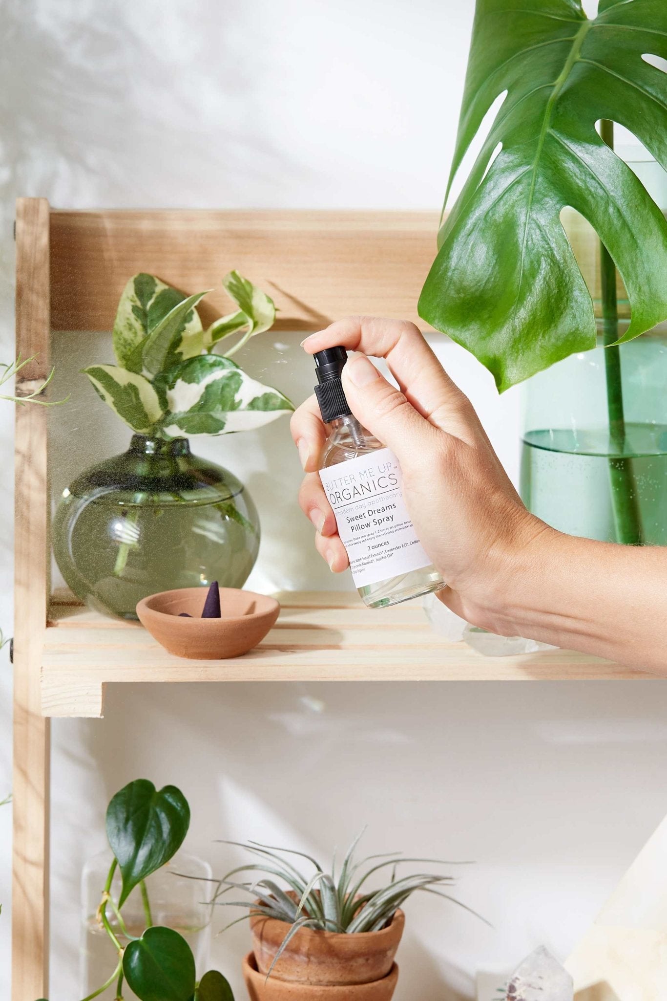 Organic Pillow Mist / Aromatherapy / Relaxing Essential Oils / Gentle Sleep / Butter Me Up Organics - The Edible Petale Company